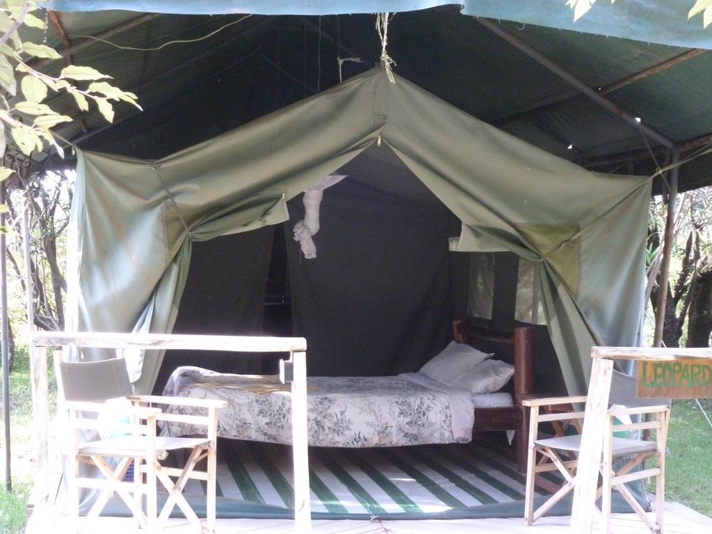 Enchoro Wildlife Camp Hotel Ololaimutiek Bagian luar foto